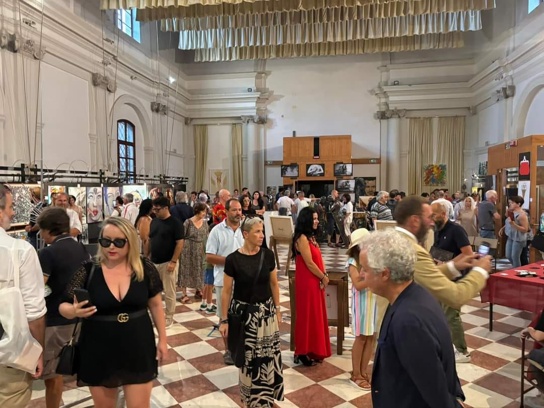 Grande successo! “CONTEMPORANEA – INTERNATIONAL ART” GROUP EXHIBITION | AUGUST 2024 VENICE EX CHIESA SAN LEONARDO by JAMES CASTELLI